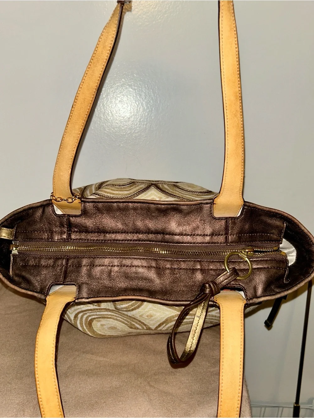Coach Audrey Op Art Swirl Leigh Slim Tote . Vintage Y2K